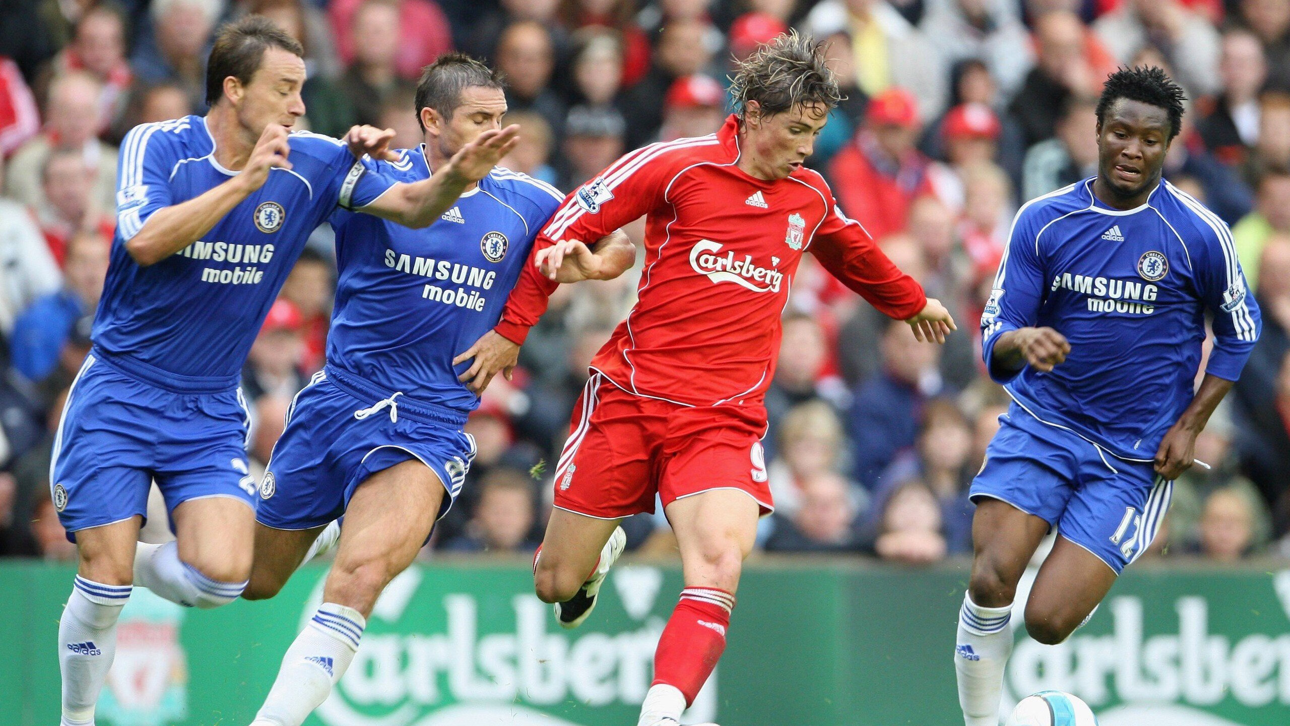 开云下载-“沙漠狂潮：极限荒野的速度战歌”，沙漠疯狂越野